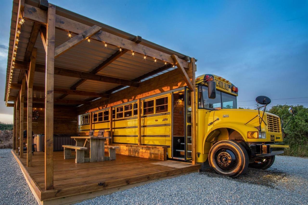 American School Bus - 1 Bedroom - Blossom Farm - Tiers Cross Johnston Exterior foto